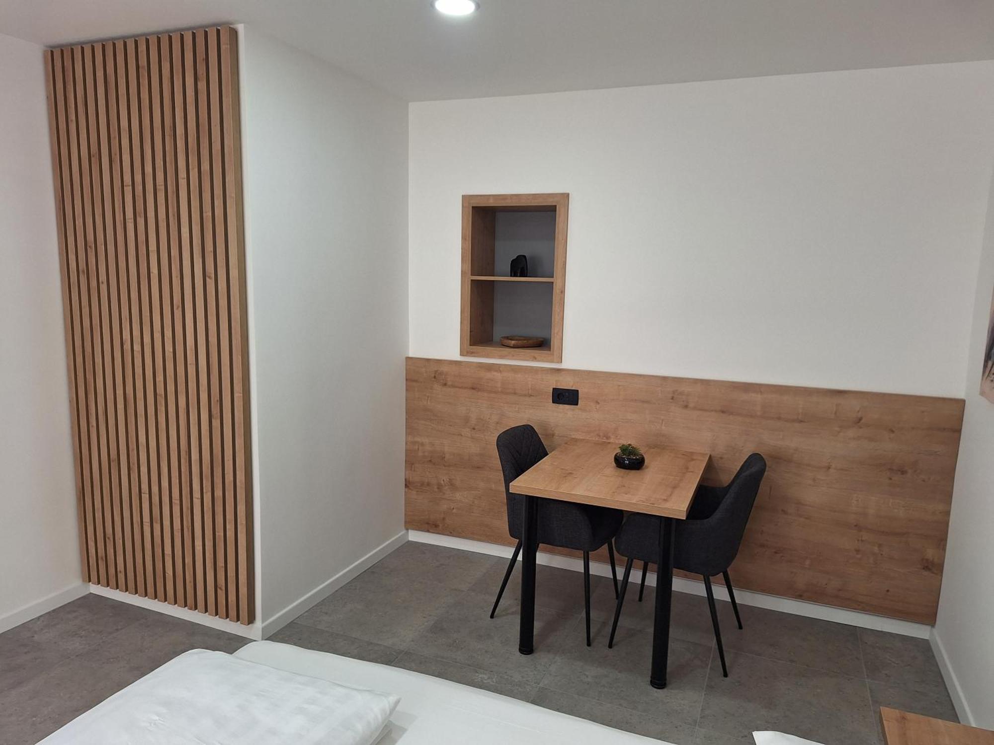 Apartamento Prenocisca Kralj Komenda Exterior foto